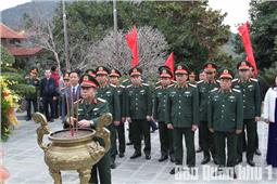 Đại tướng Nguyễn Trọng Nghĩa chủ trì Lễ dâng hoa, dâng hương  tại ATK Định Hóa (Thái Nguyên)